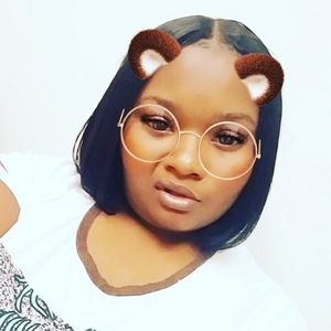 Meet your Posher, Janelle